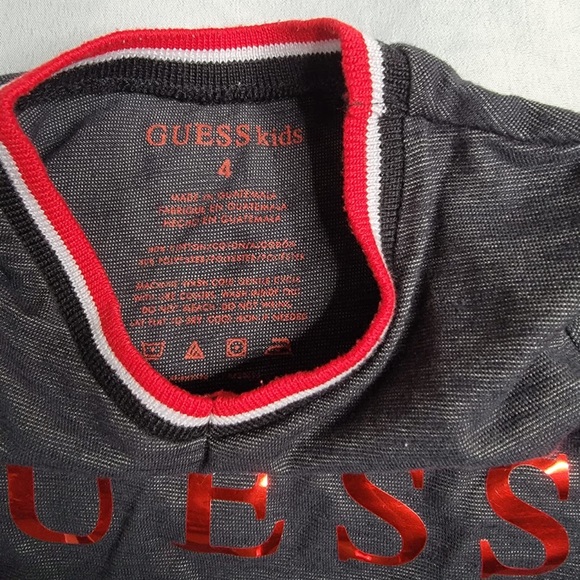 (B) Guess T-shirt 4T - Picture 5 of 5